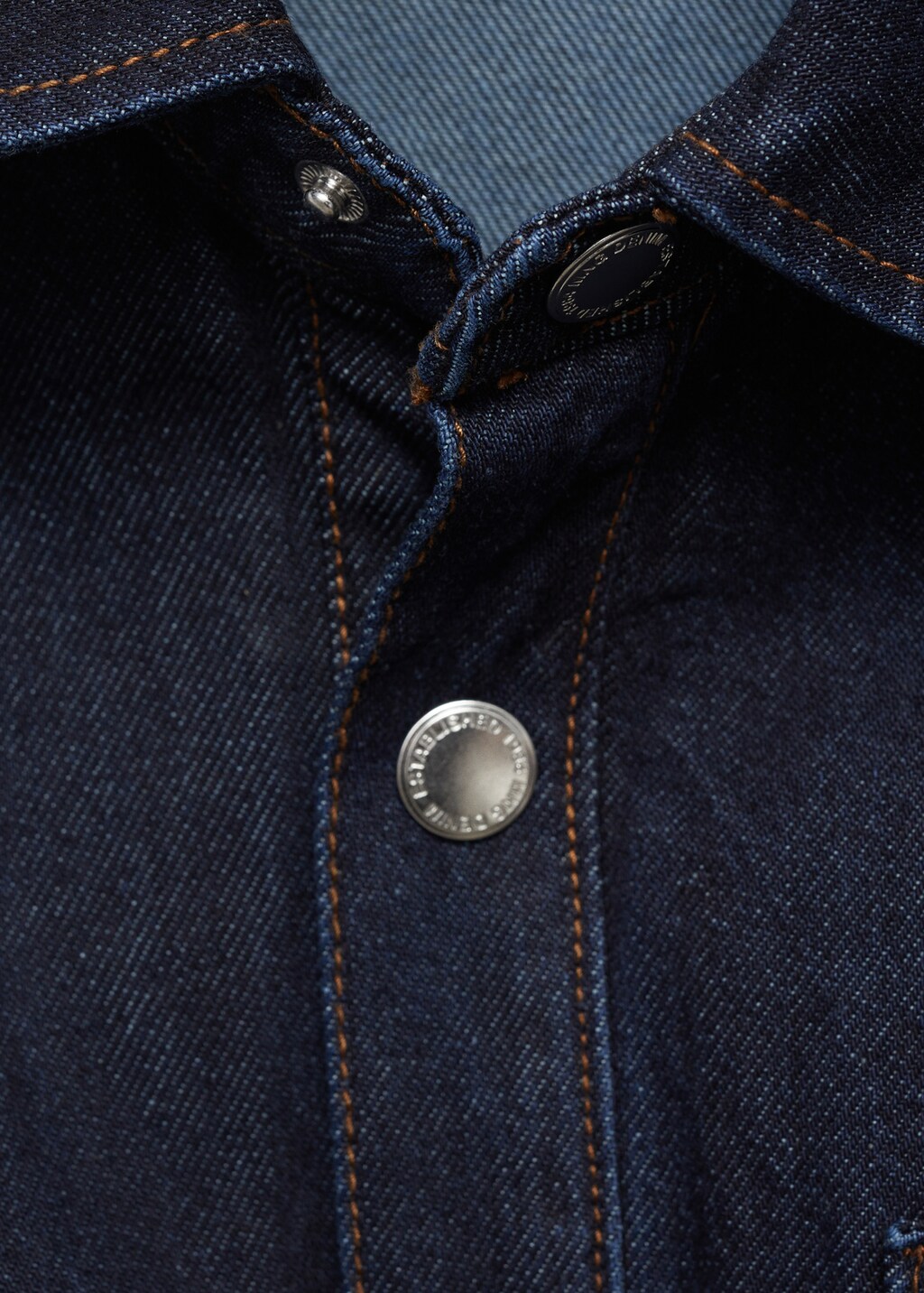 Rinse-wash denim jumpsuit with belt - Open Blue