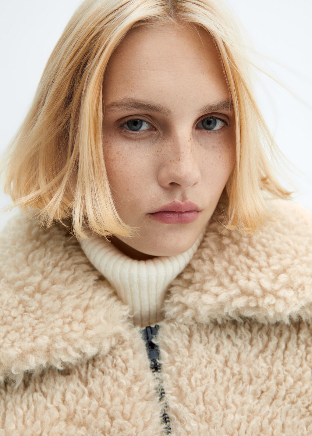 Fur-effect bomber jacket - Ecru