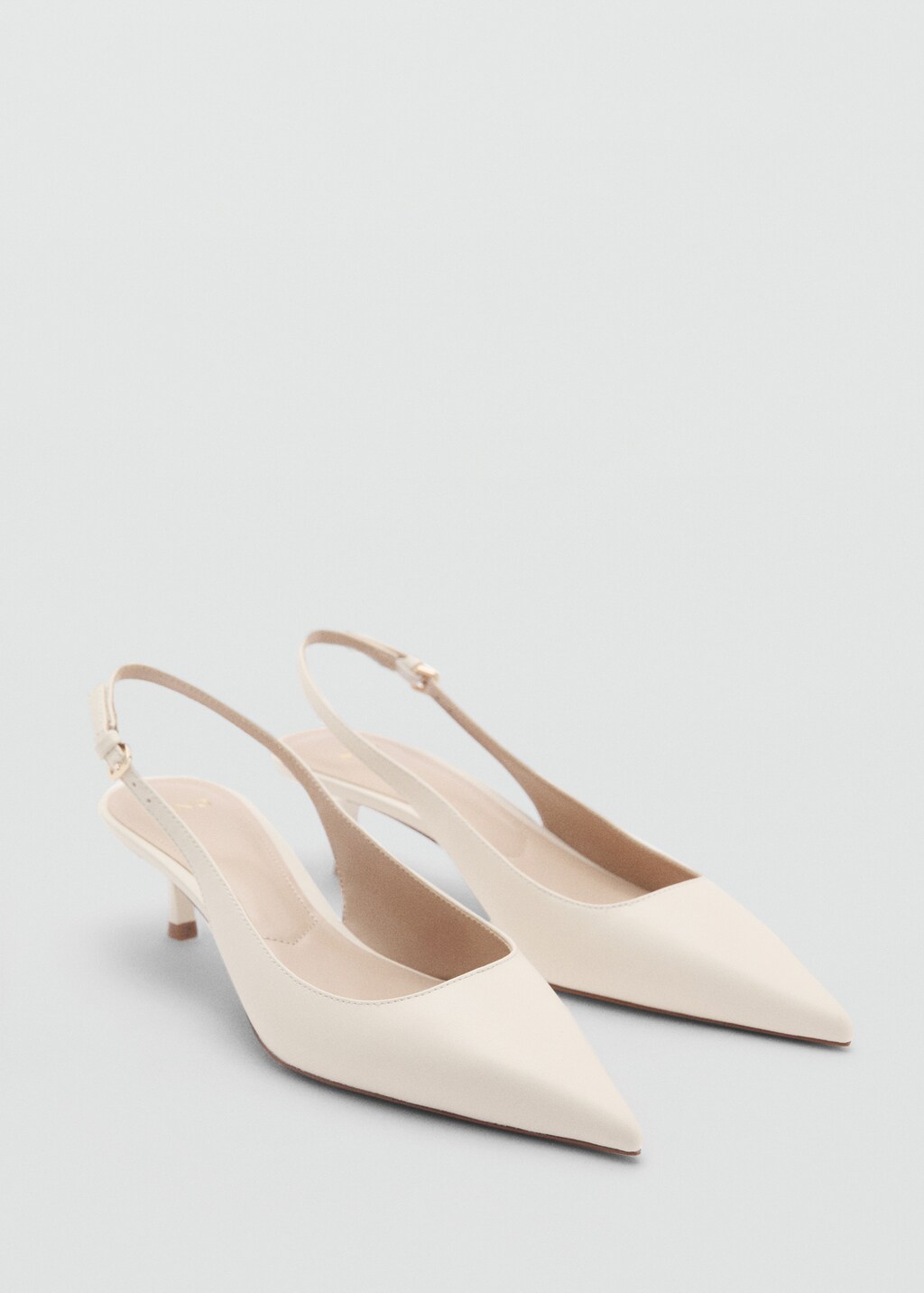 Pointed kitten-heel shoes - Ecru