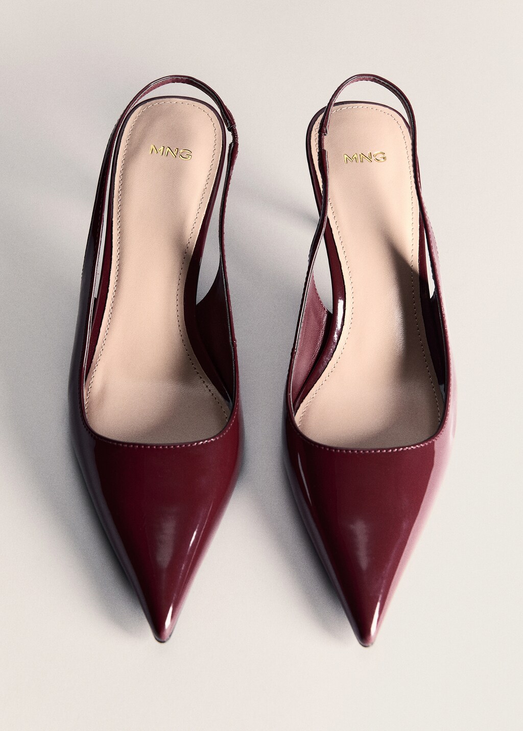 Pointed shoes with patent leather effect - Burgundy