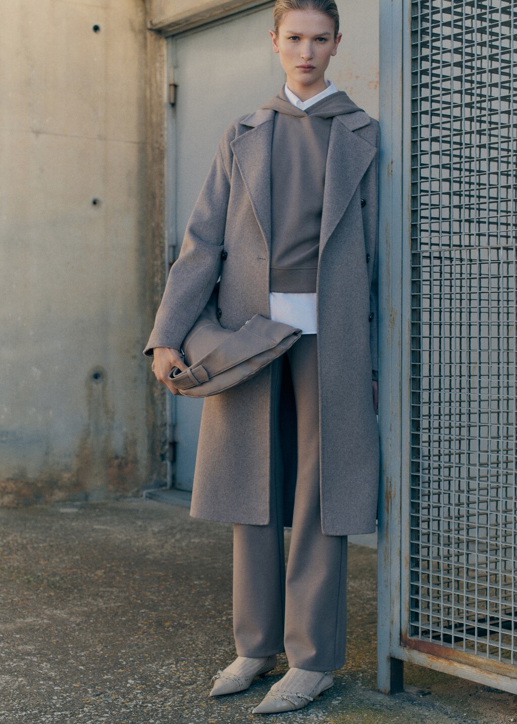 Flared knitted trousers - Medium Brown