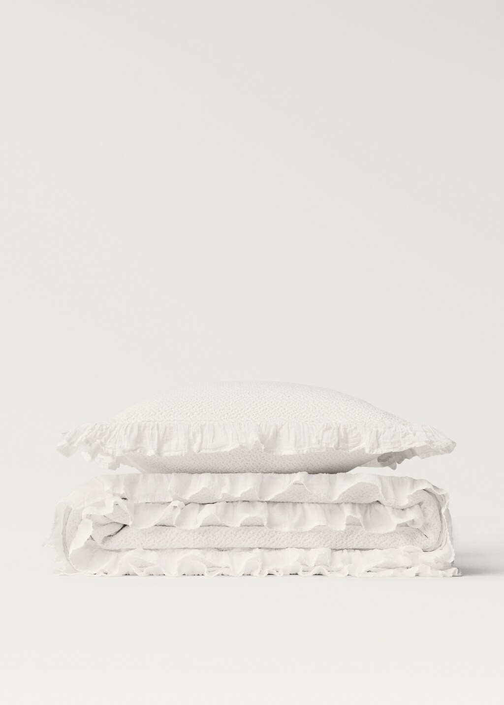 Cotton pillowcase with ruffle finish, 50x50 cm - Ecru