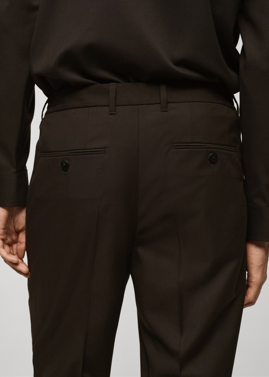 Regular-fit pleated trousers - Black