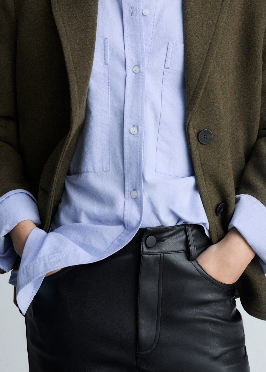 Leather-effect straight trousers - Black