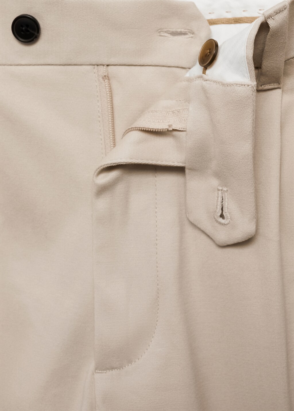 Pleated trousers under cuff - Khaki