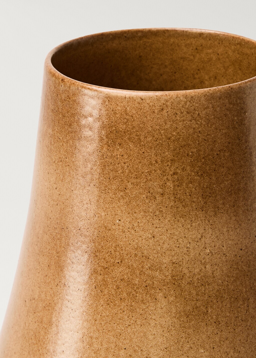 Large totem vase - Light/Pastel Brown