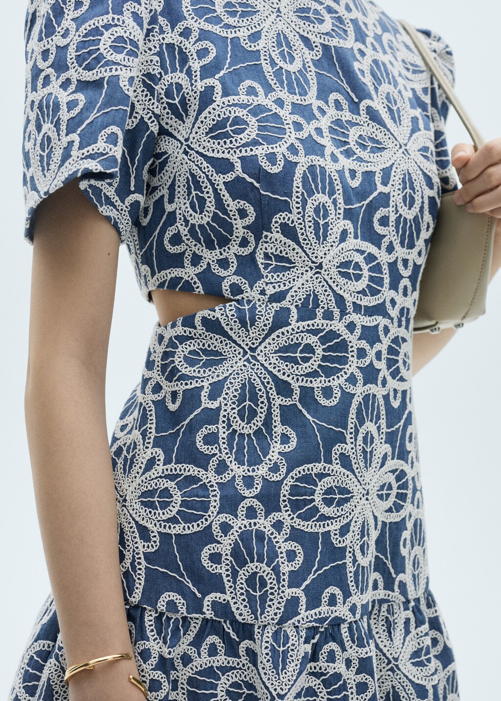 Flower embroidered ruffled dress - Medium Blue