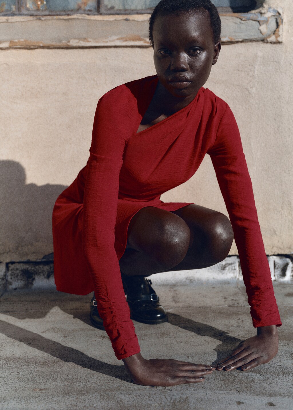 Asymmetric draped gown - Red