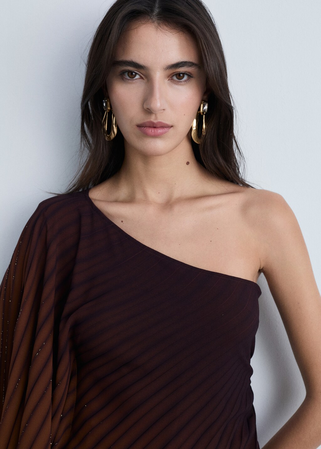 Asymmetrical pleated blouse - Coffee