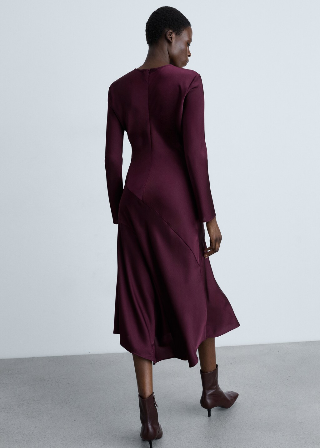 Satin dress with seam detail - Wine