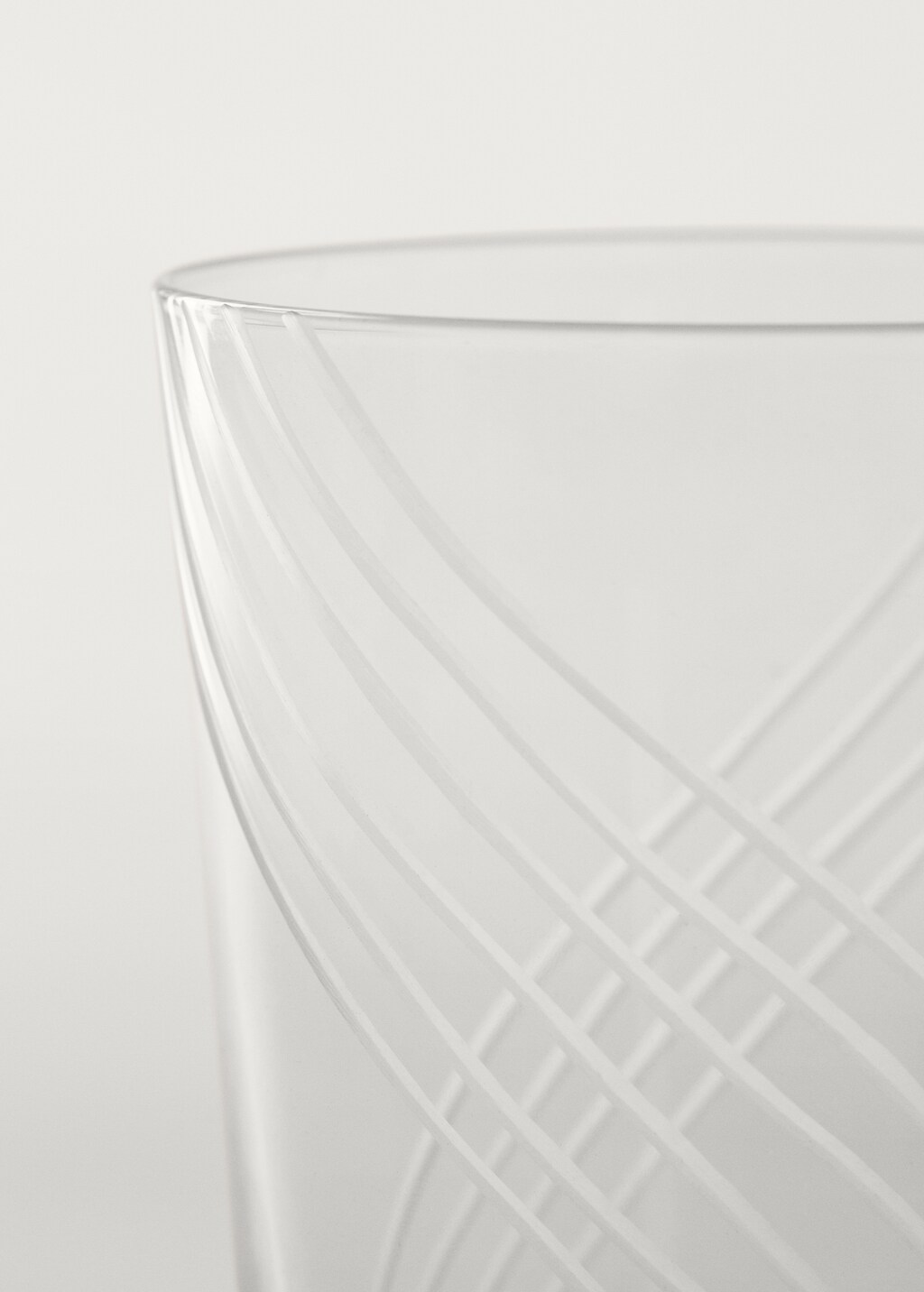 Wave-carved glass tumbler - Ice Grey