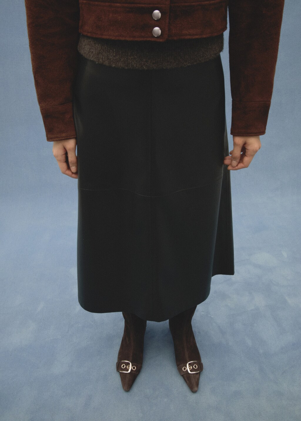 Suede leather boot with buckle detail - Brown