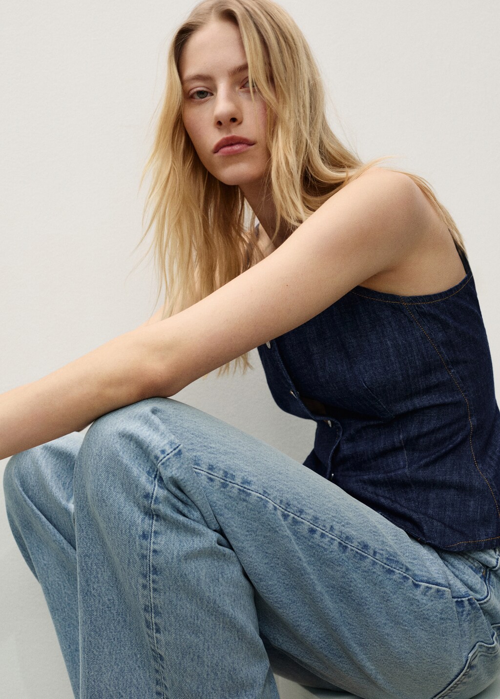 Miami medium-rise straight-fit jeans - Black denim