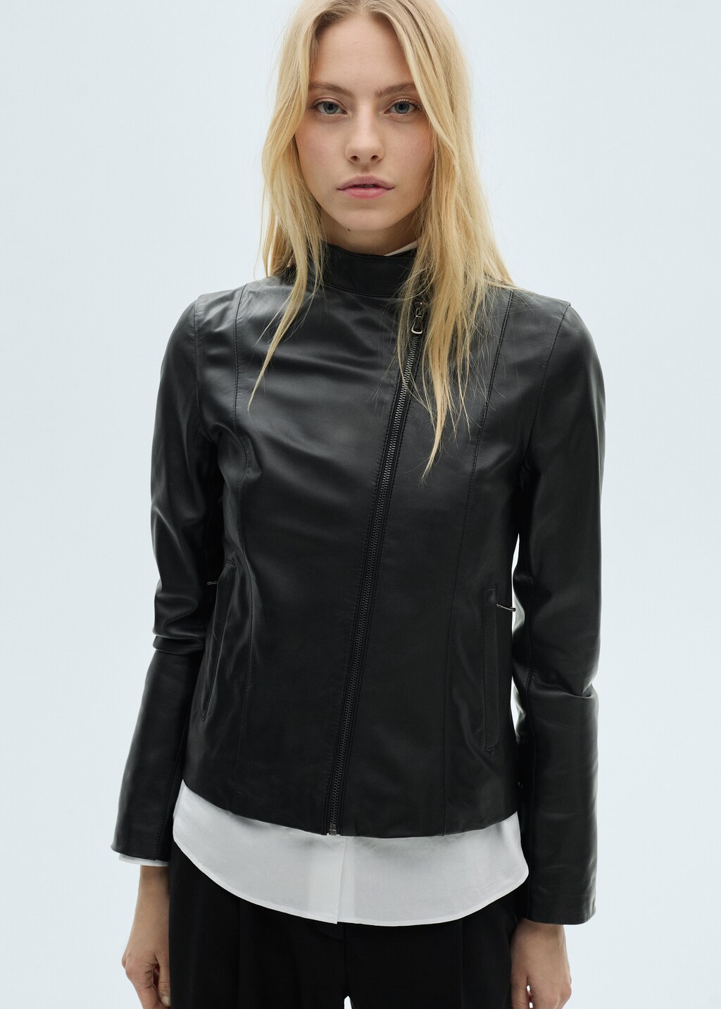Fitted leather jacket with zip - Black