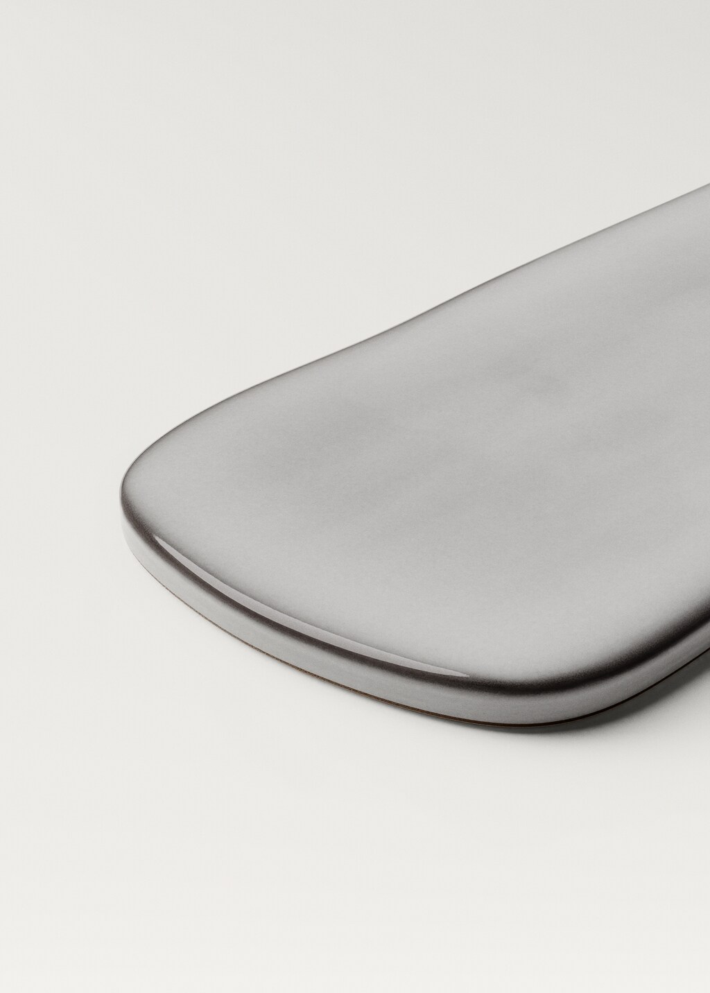 Rectangular stoneware table with contrast edge - White