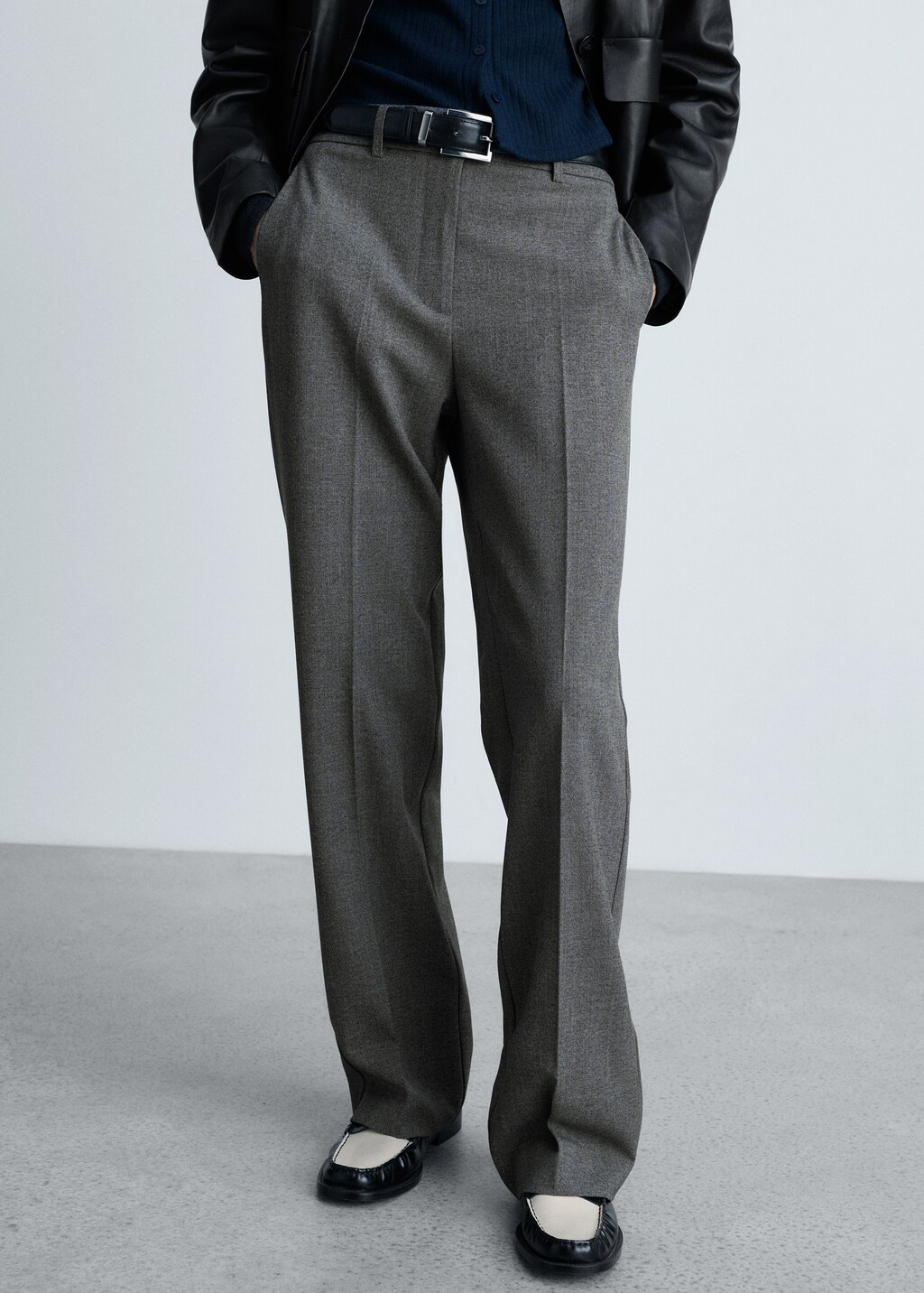 Straight mid-rise trousers - Khaki