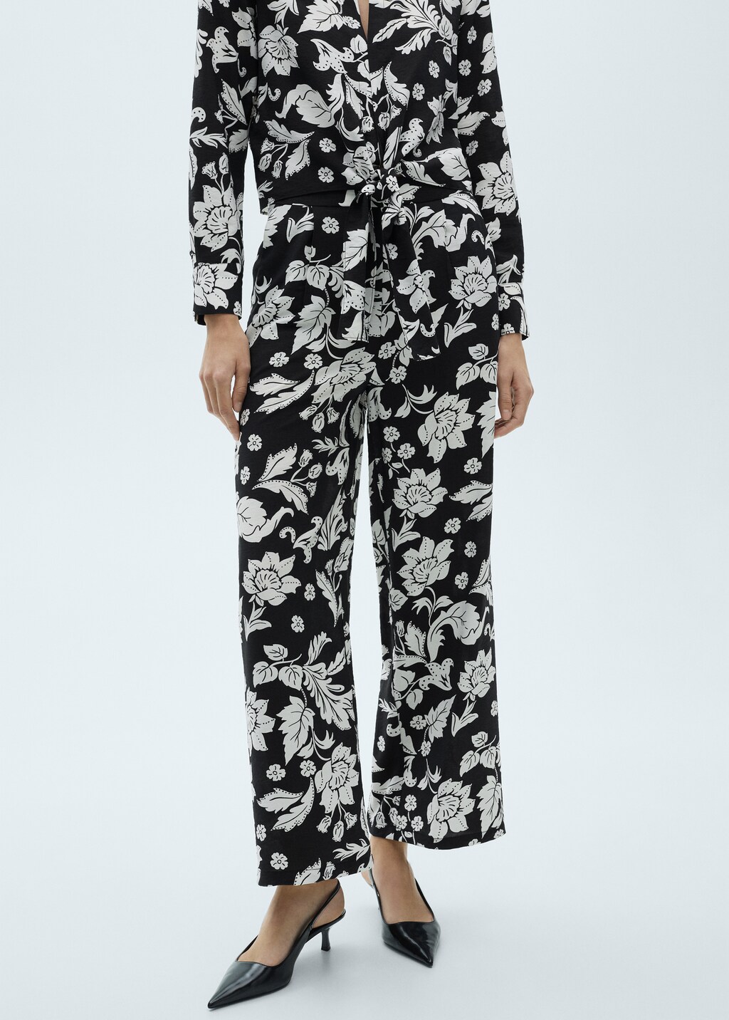 Floral print straight trousers - Black