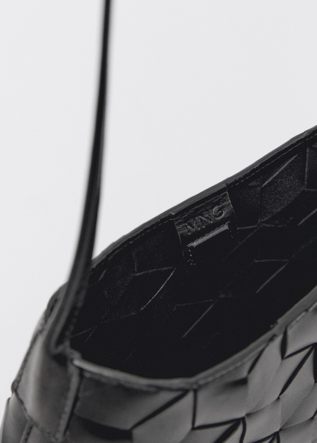 Braided leather shoulder bag - Black