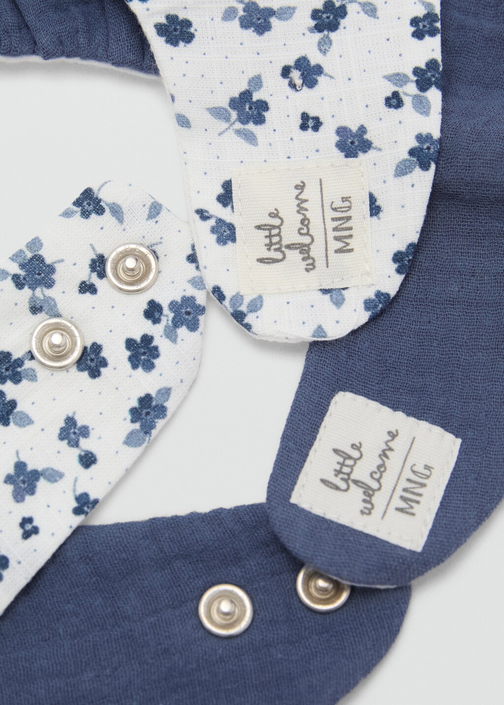 Pack of 2 cotton bibs - Off White