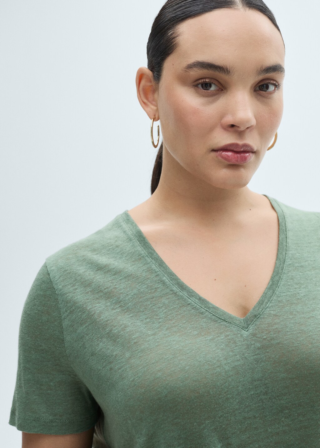 V-neck linen t-shirt - Ecru