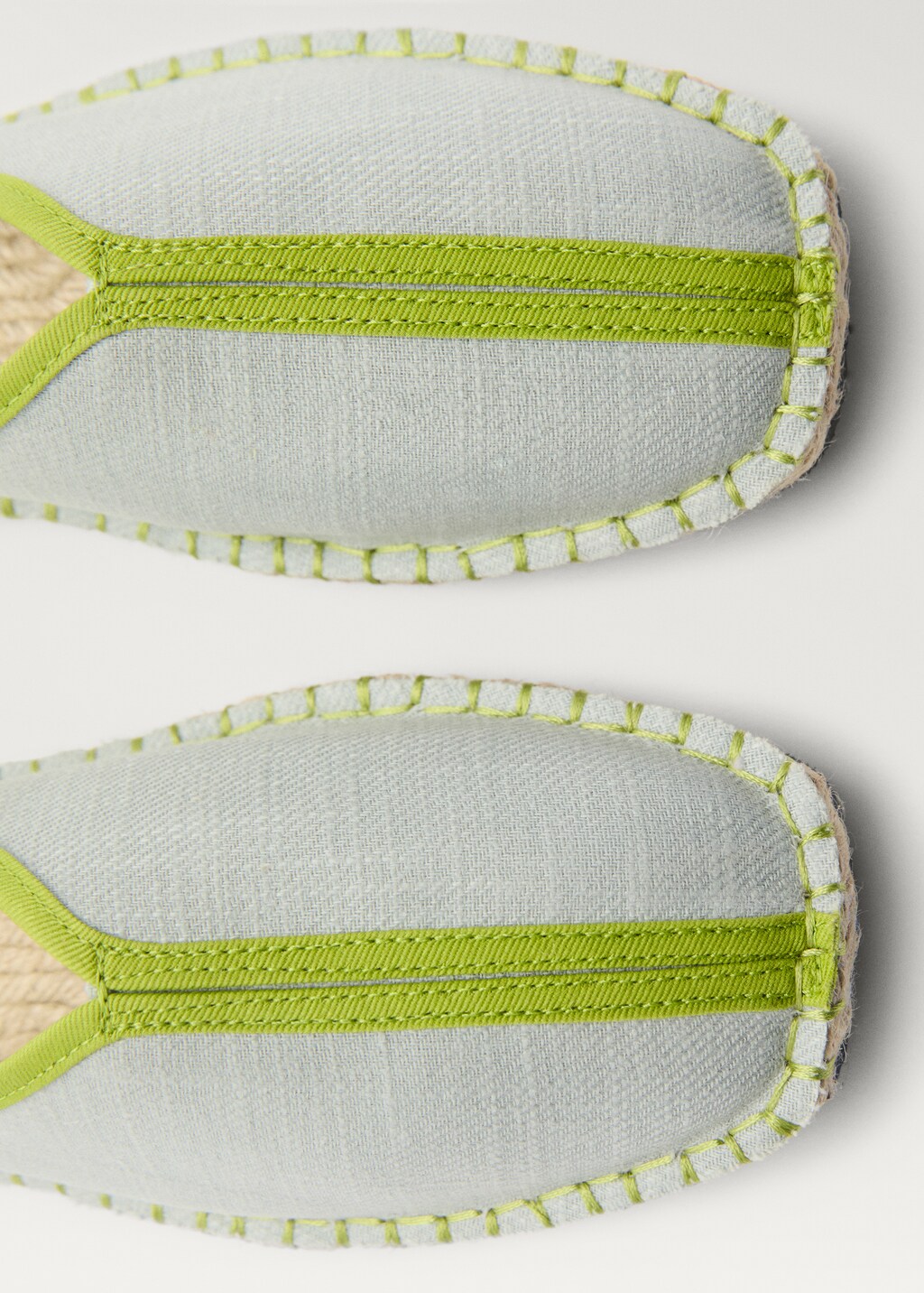 Slip-on shoes with contrast detail - Ochre