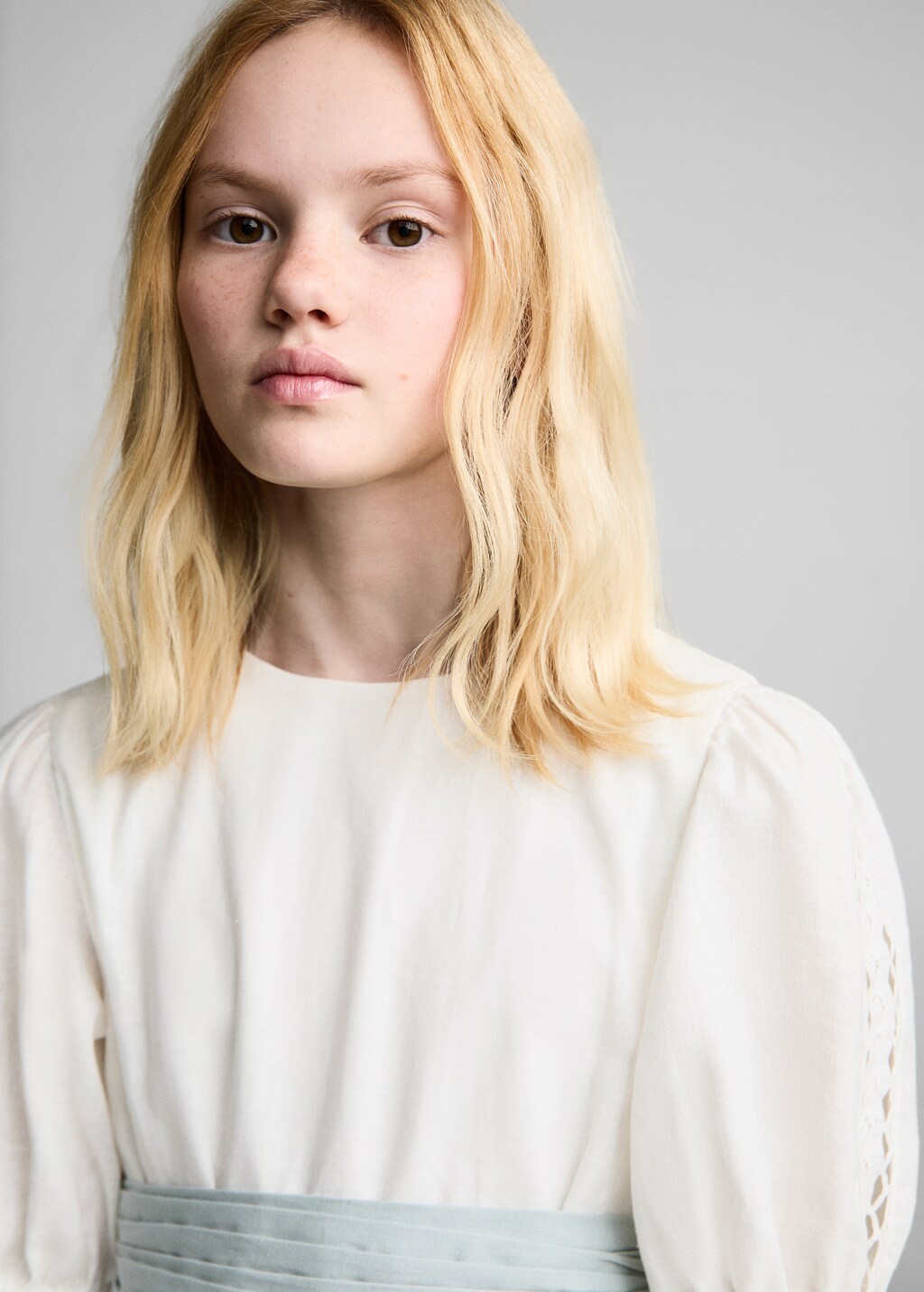 Ruffled linen dress - White