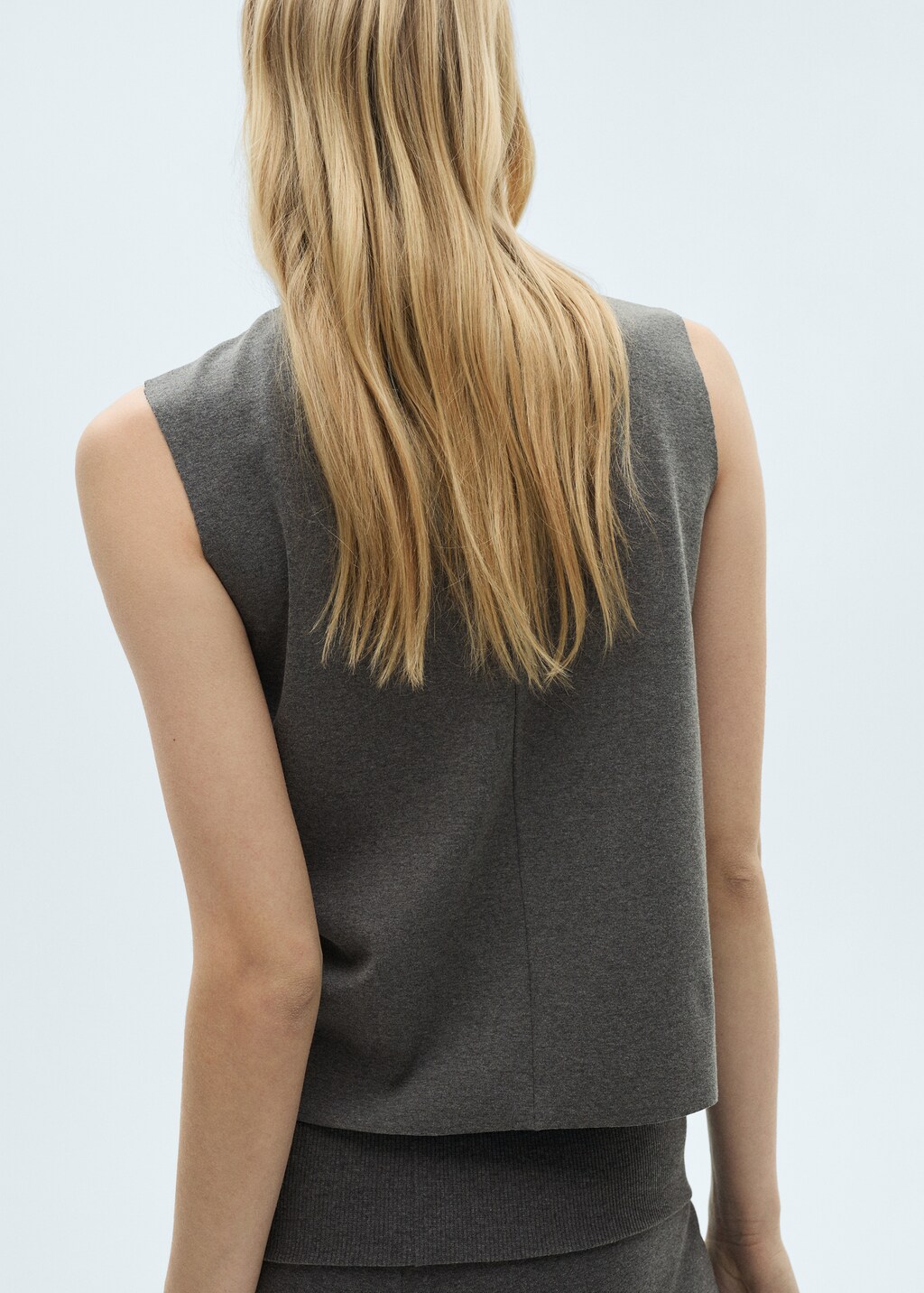 Sleeveless turtleneck top - Grey