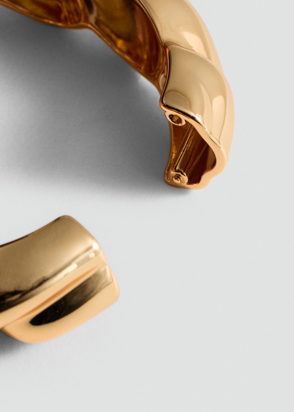 Embossed bracelet - Gold