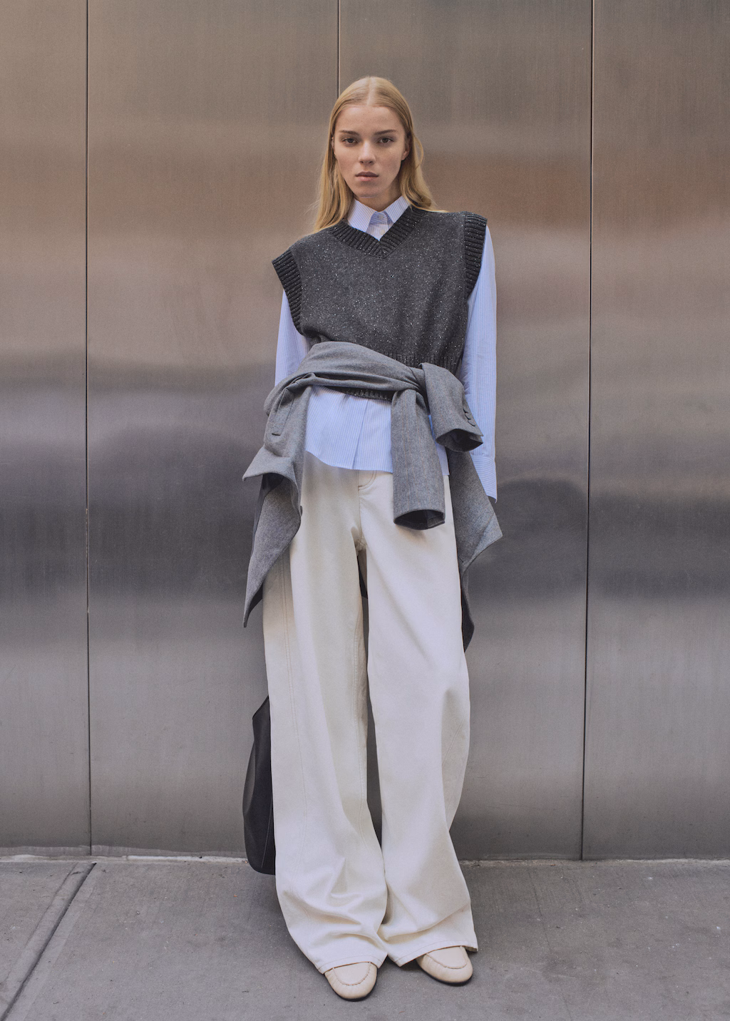 V-neck knitted gilet - Medium Heather Grey