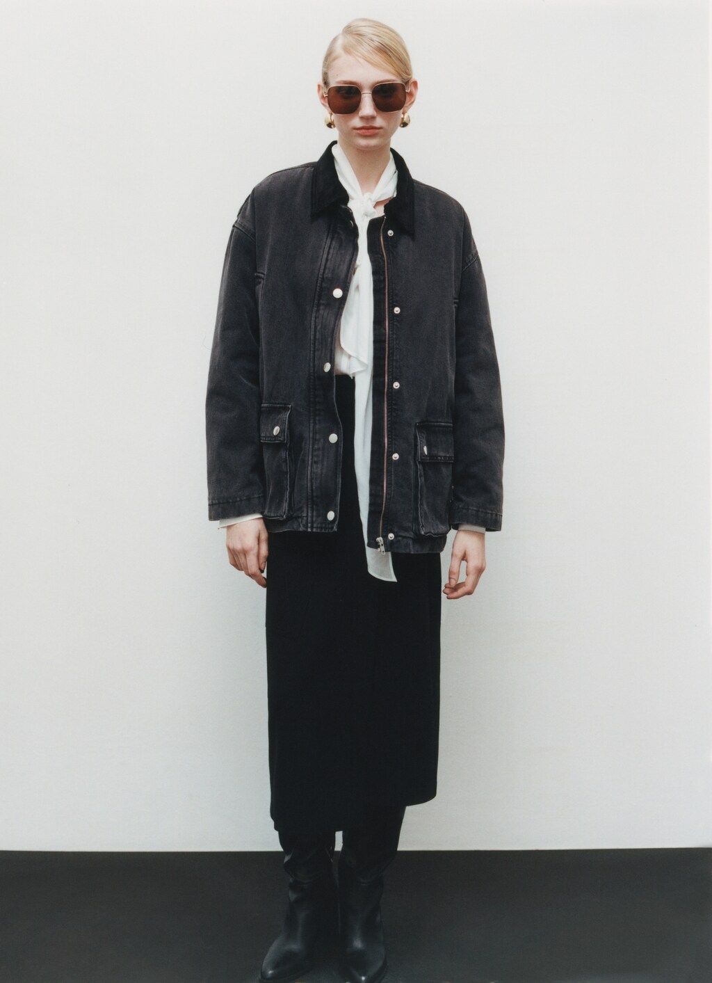 Midi skirt with buckle detail - Black