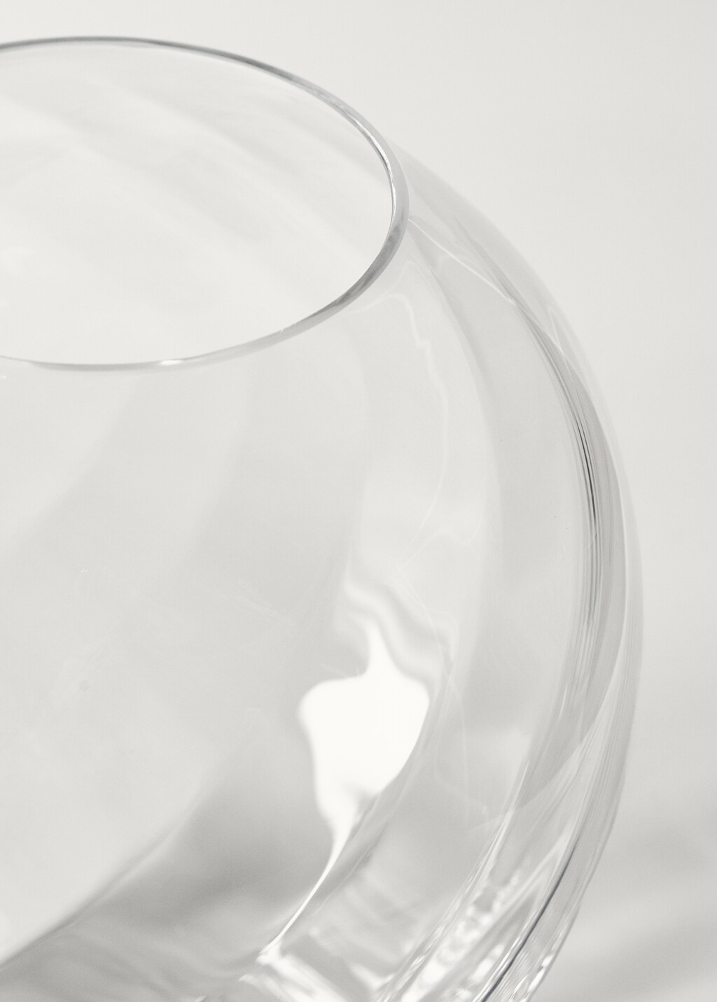 Hand-blown glass vase with waves - Ice Grey