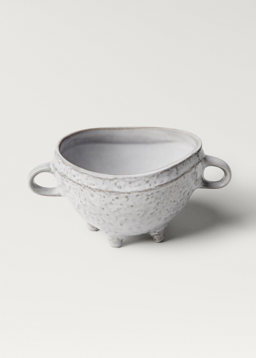 Irregular stoneware bowl - White