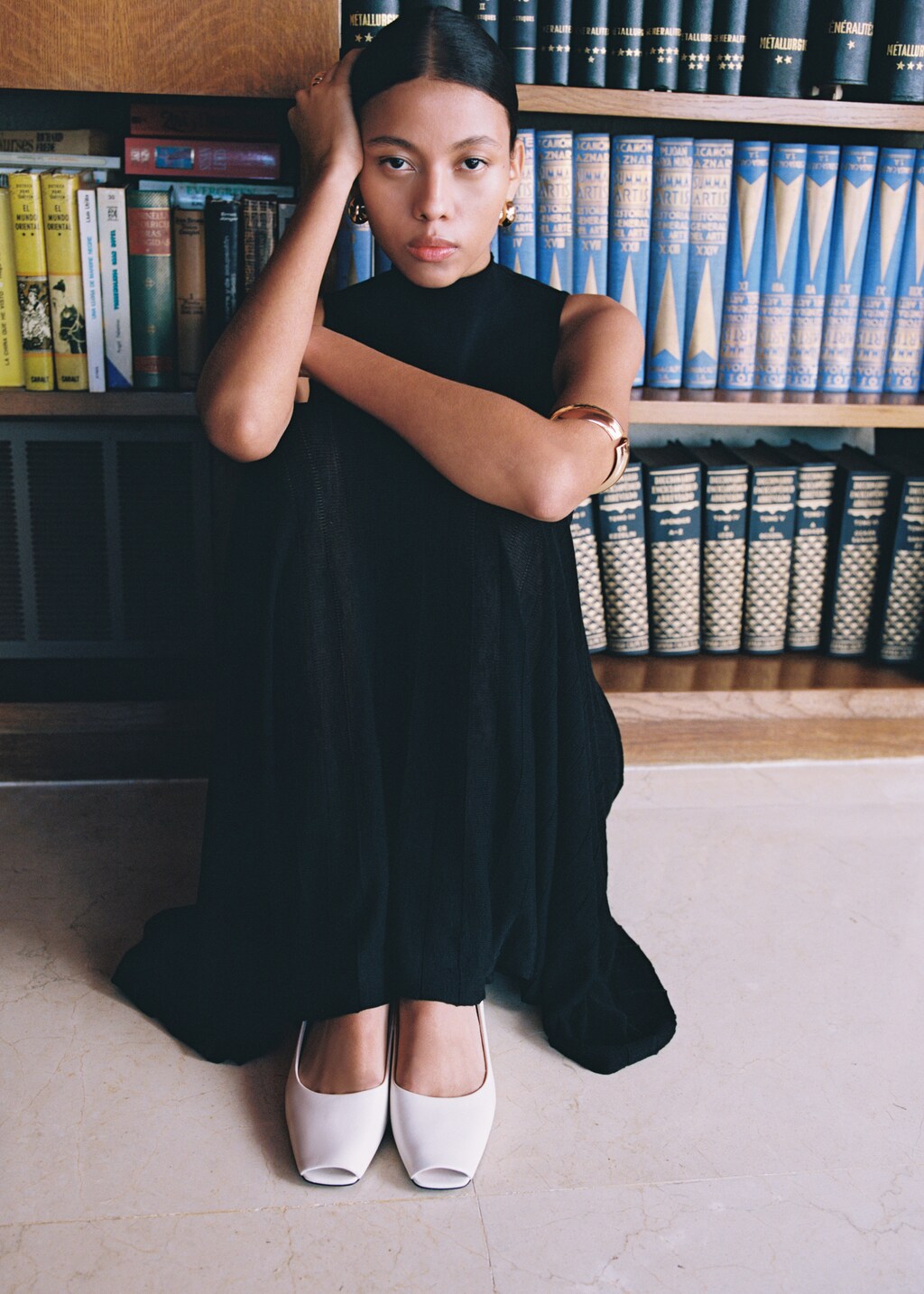 Open-toe leather shoes - White