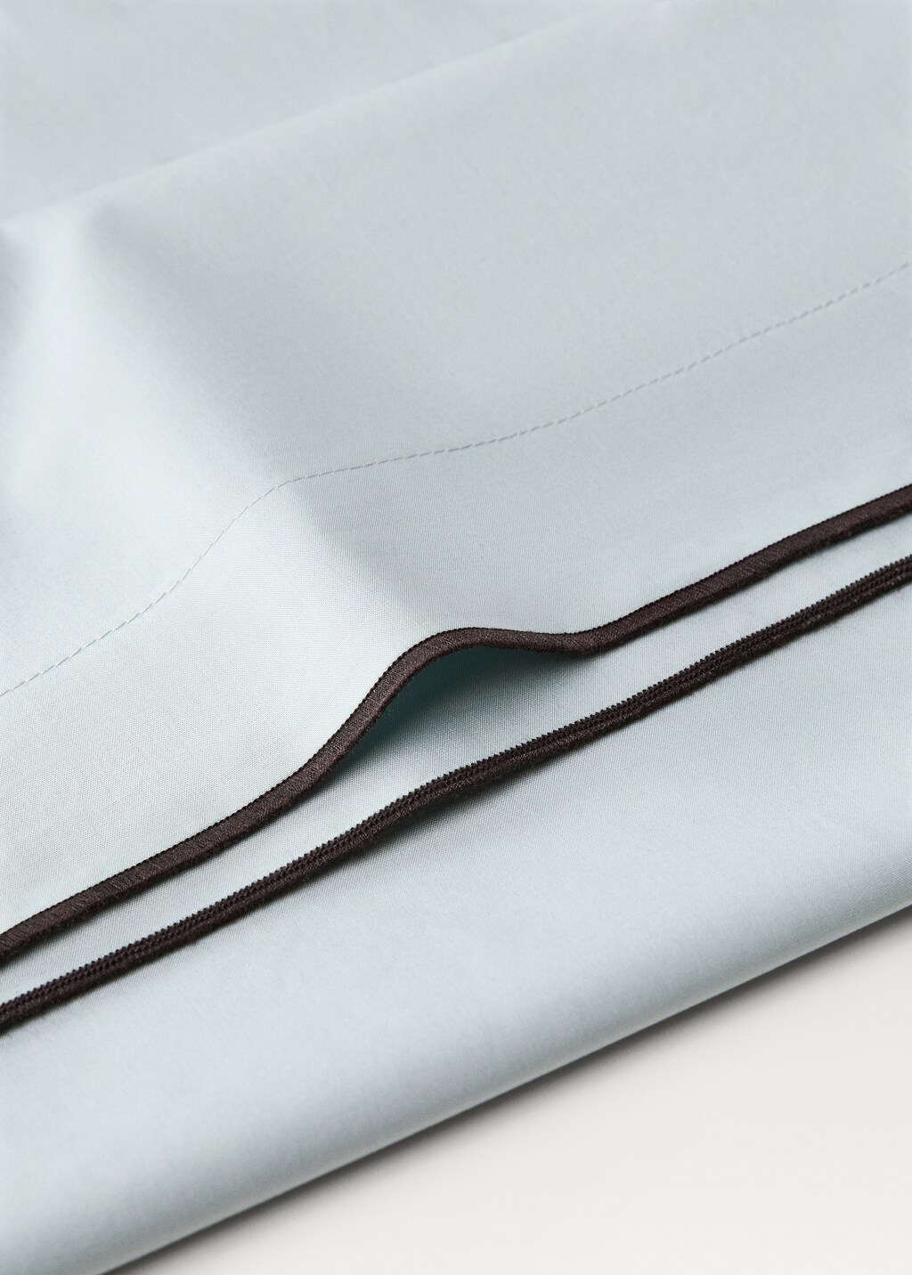 Cotton percale pillowcase with overlock stitching, 45x110 cm - Caramel