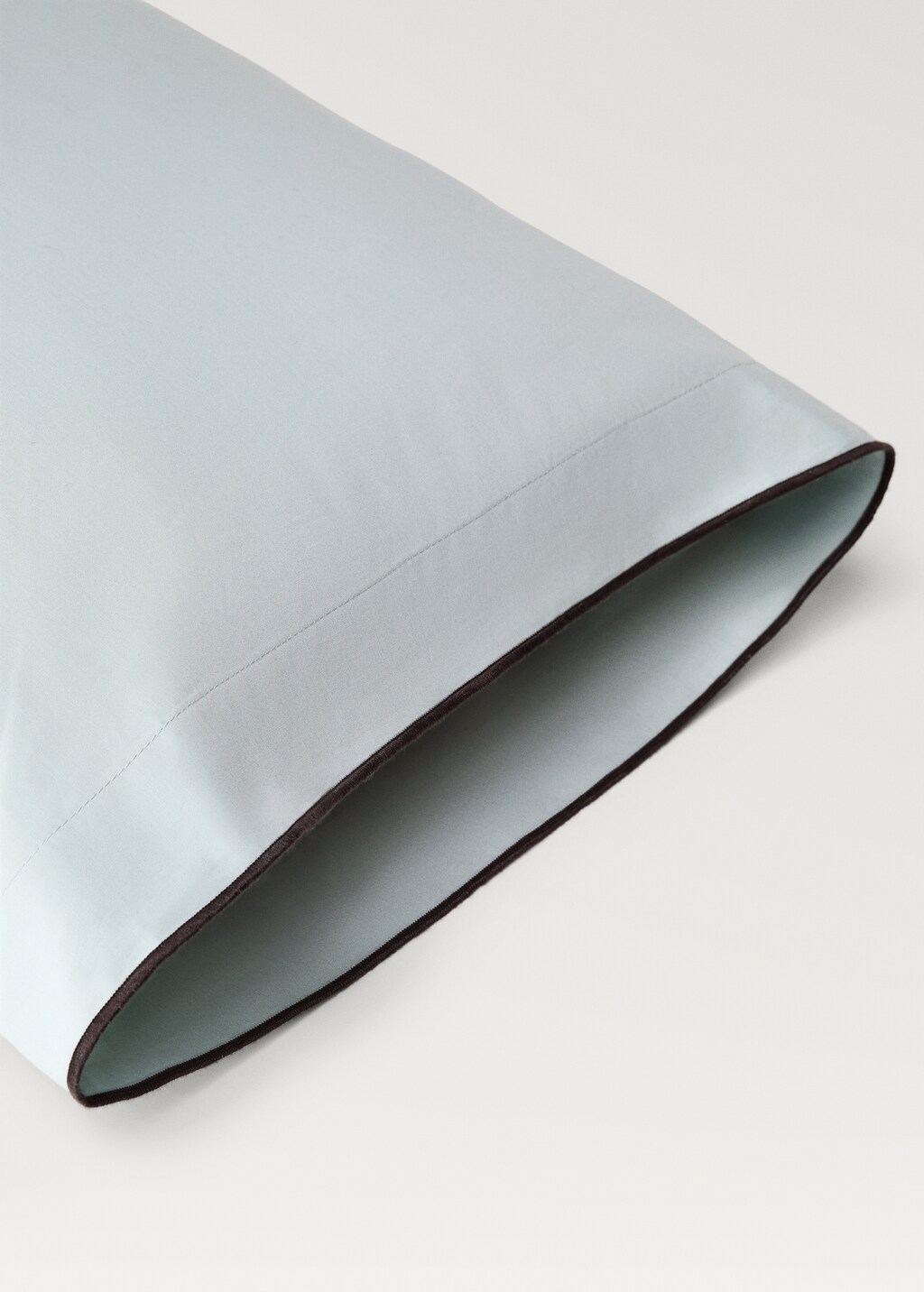 Cotton percale pillowcase with overlock stitching, 45x110 cm - Caramel