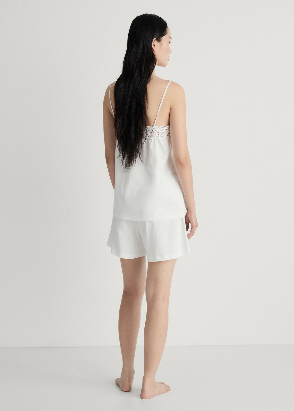 Cotton top with lace detail - White