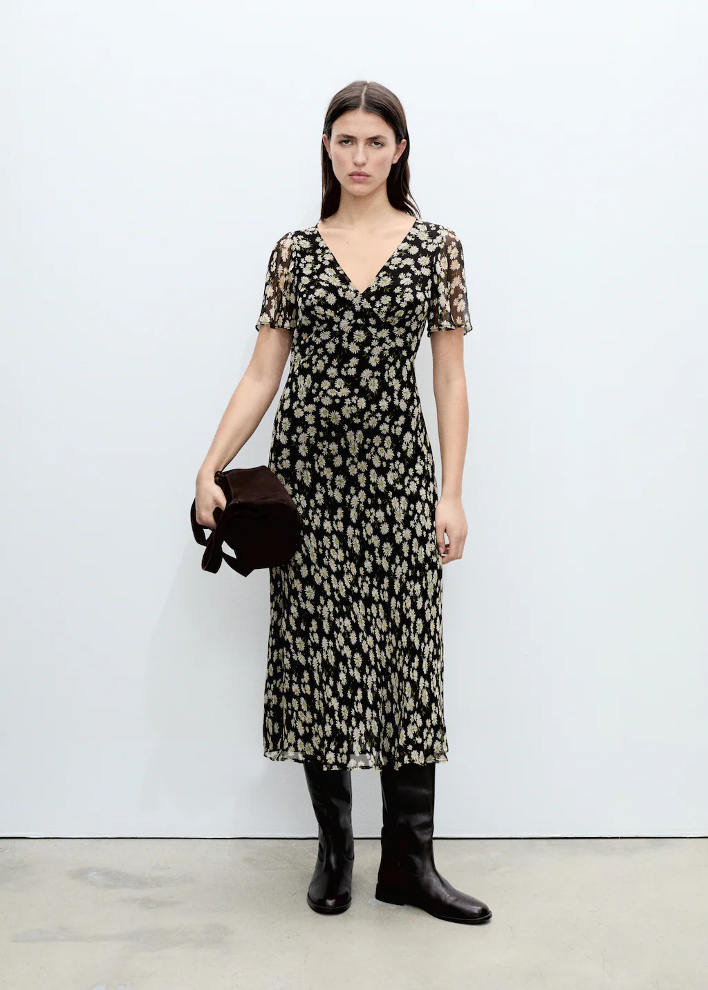 Floral-print straight-fit midi-dress - Black