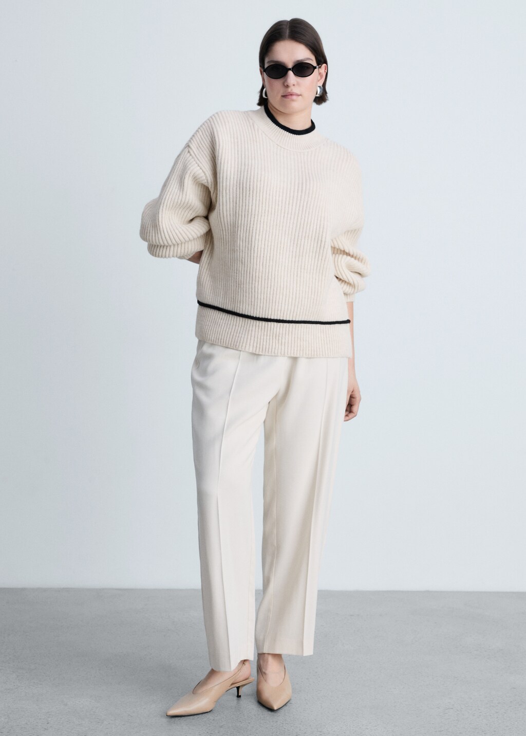 Perkins-neck sweater with contrasting details - Beige