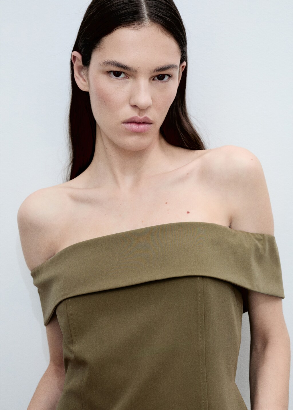 Fitted off-the-shoulder top - Khaki