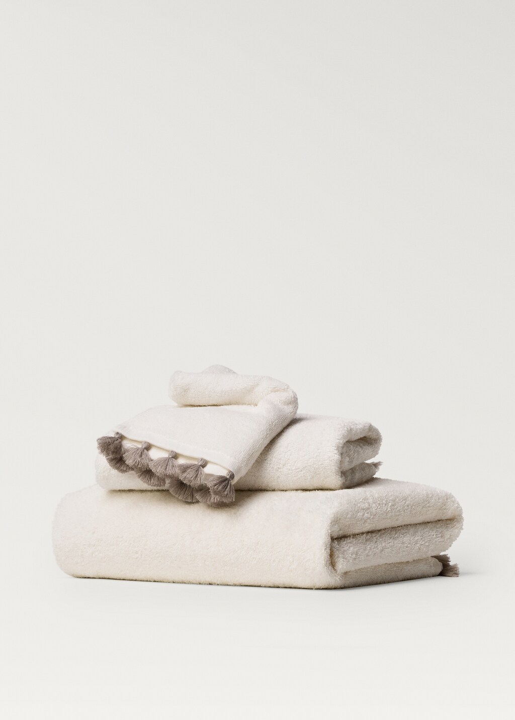 Contrasting pom-pom bath towel - White