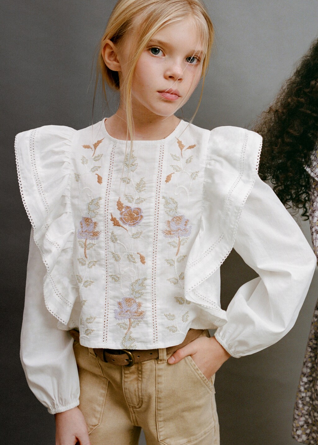 Floral embroidered blouse - White