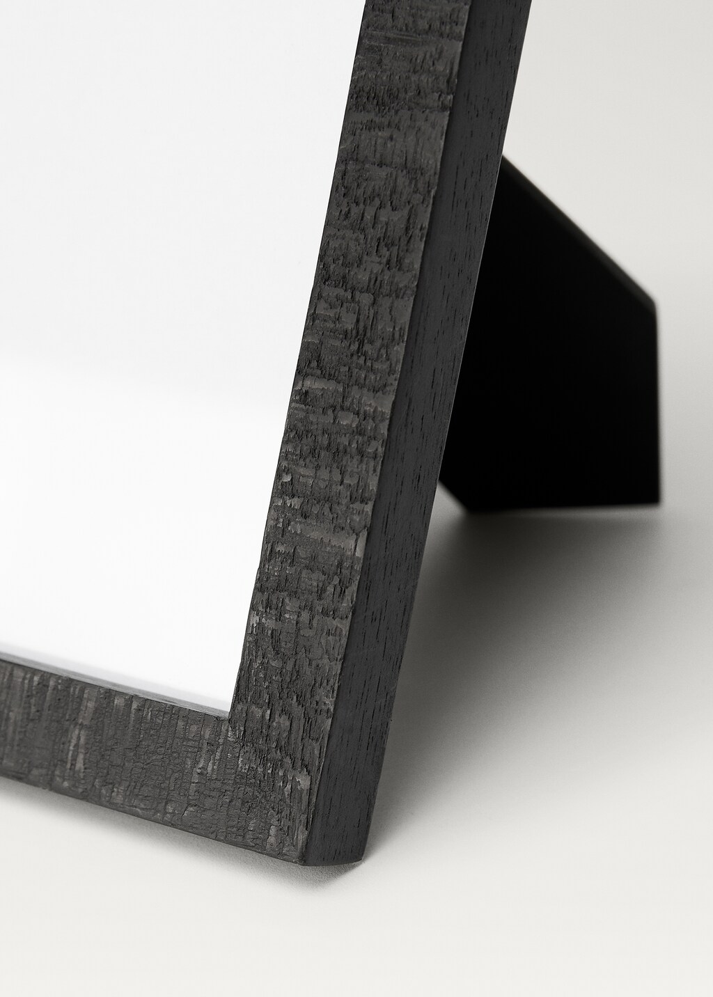 Large textured wood frame - Black