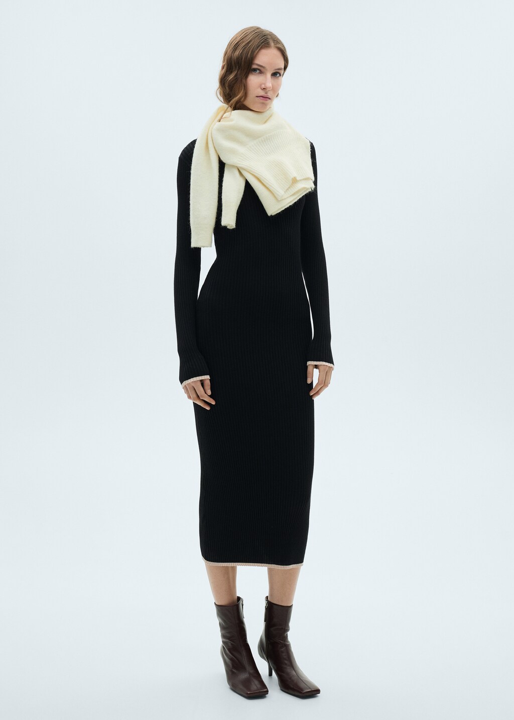 Contrast ribbed knit dress - Black