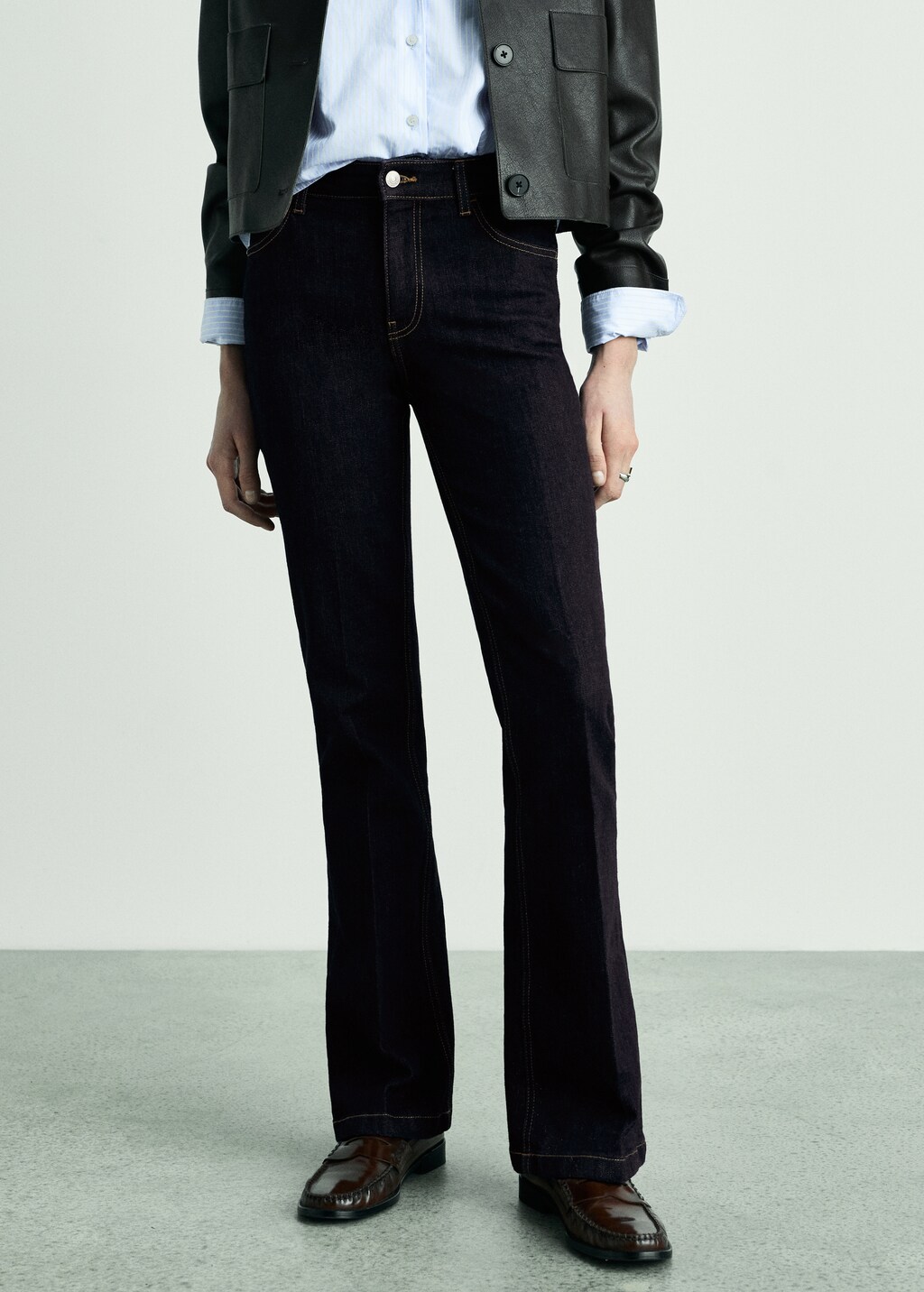 Low-rise flared jeans - Dark Vintage Blue