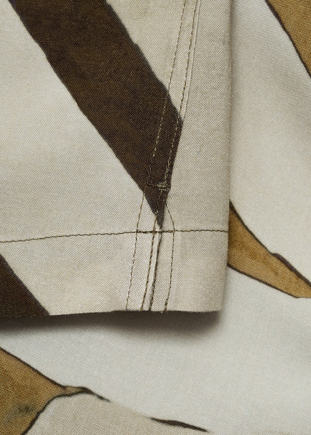 Printed flowing shirt with bowling collar - Dark Green