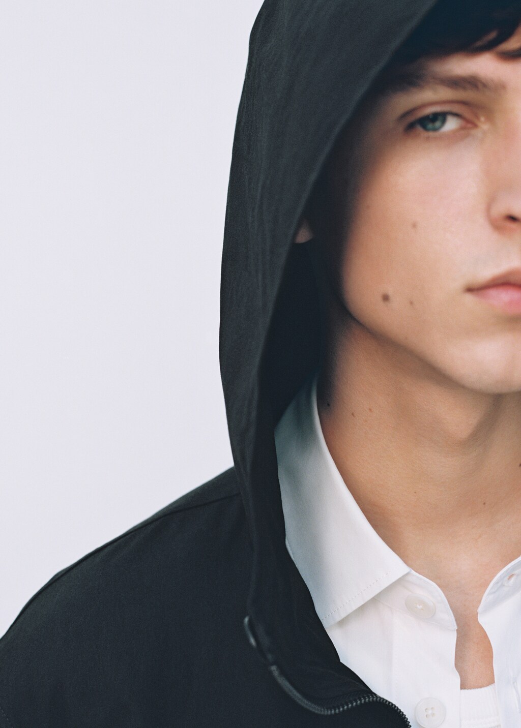 Trench coat with belt and hood - Black