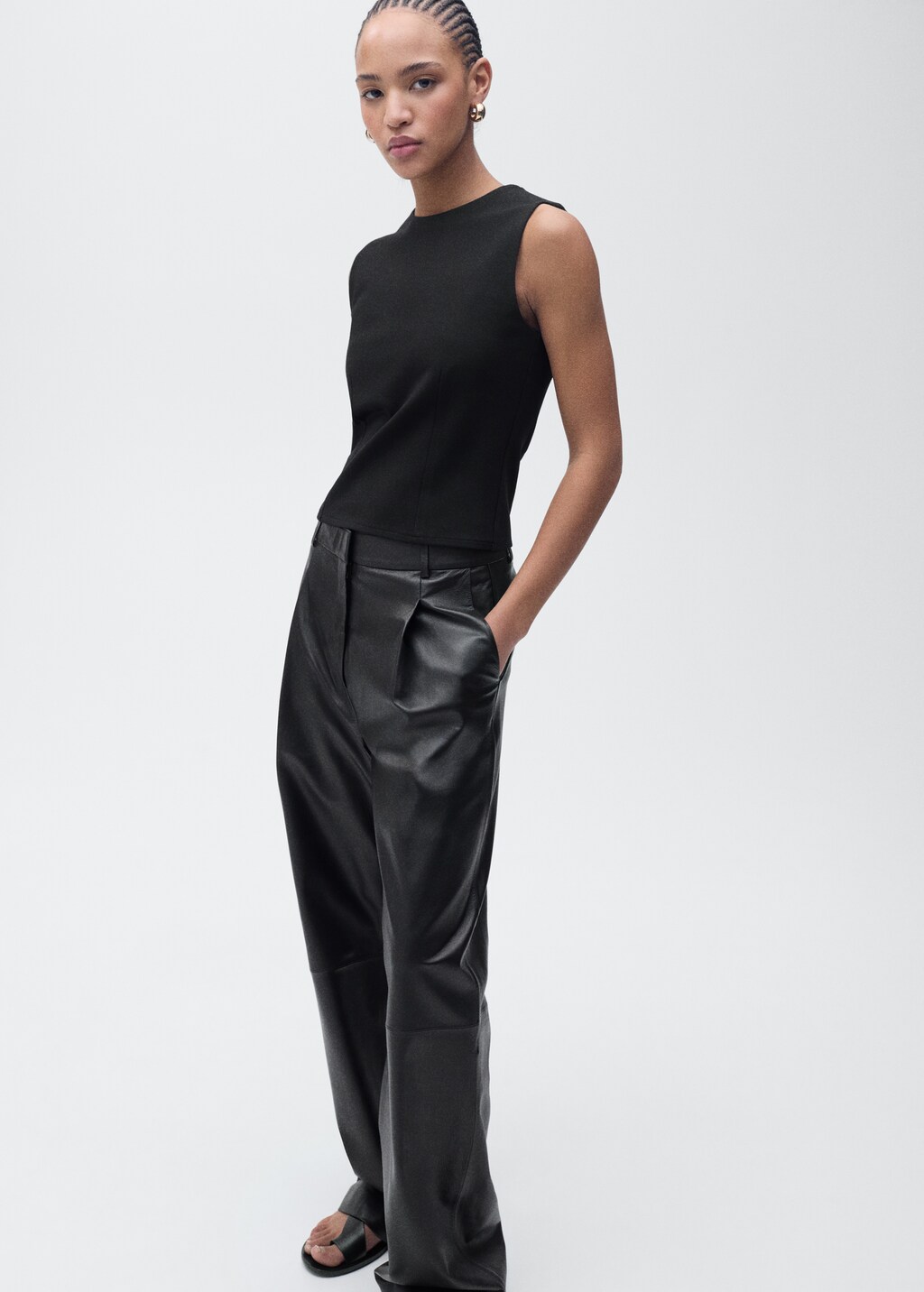 Top with wide straps - Black