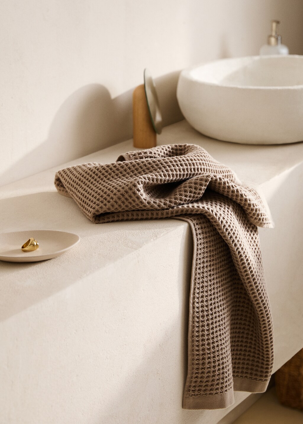 100% cotton waffle bath towel 50x90cm - Ecru