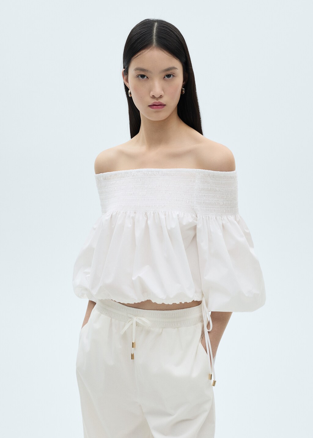 Gathered off-the-shoulder blouse - White