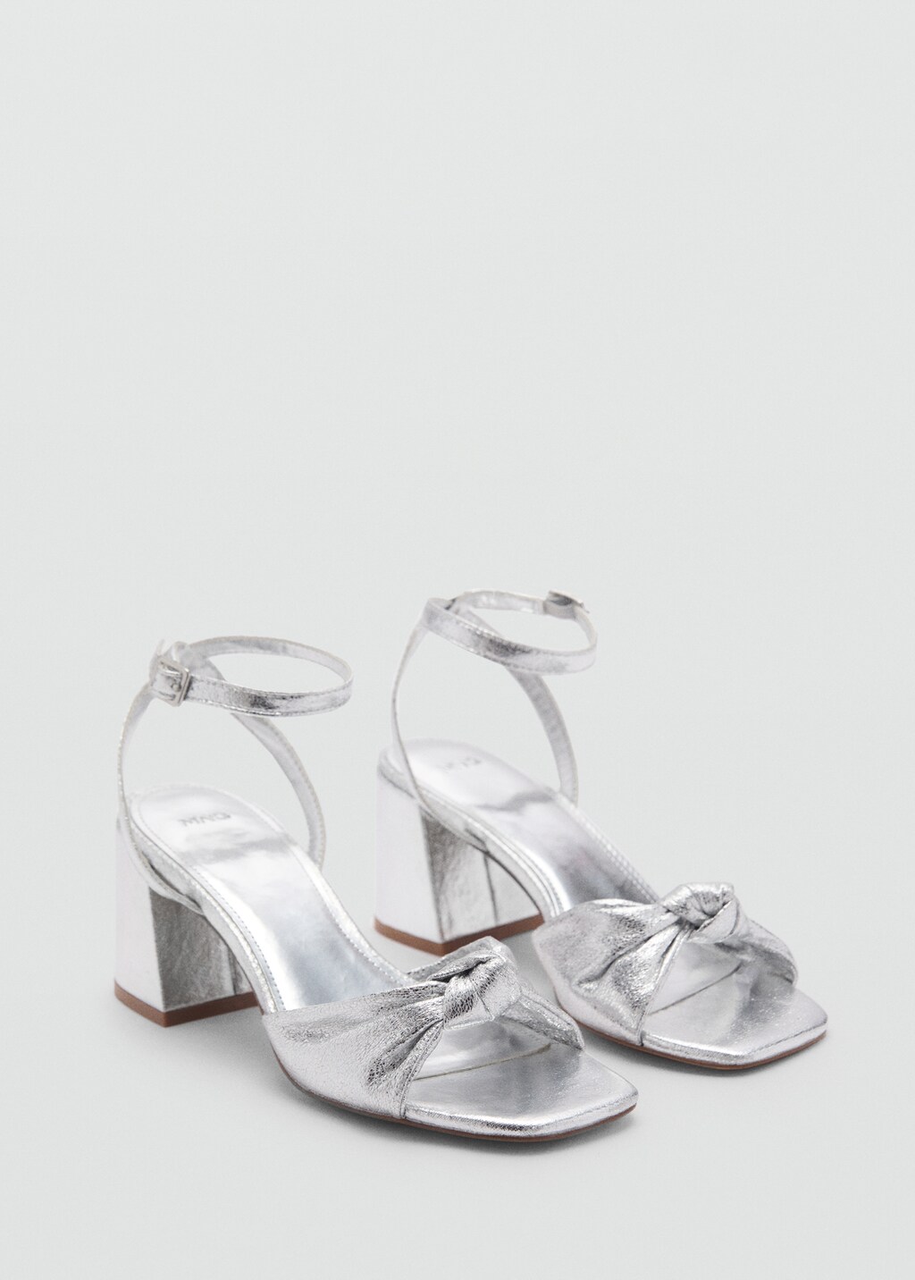 Metallic sandals with bow detail - Silver